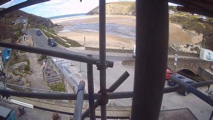 merrymoor inn camera|Web camera Mawgan Porth, Cornwall, South West。